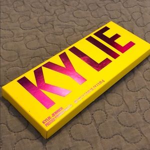 Kylie cosmetics palette